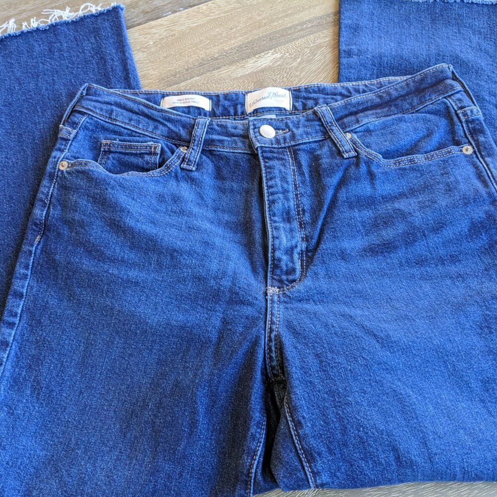Universal Thread Dark Wash Ankle Bootcut Blue Jea… - image 1